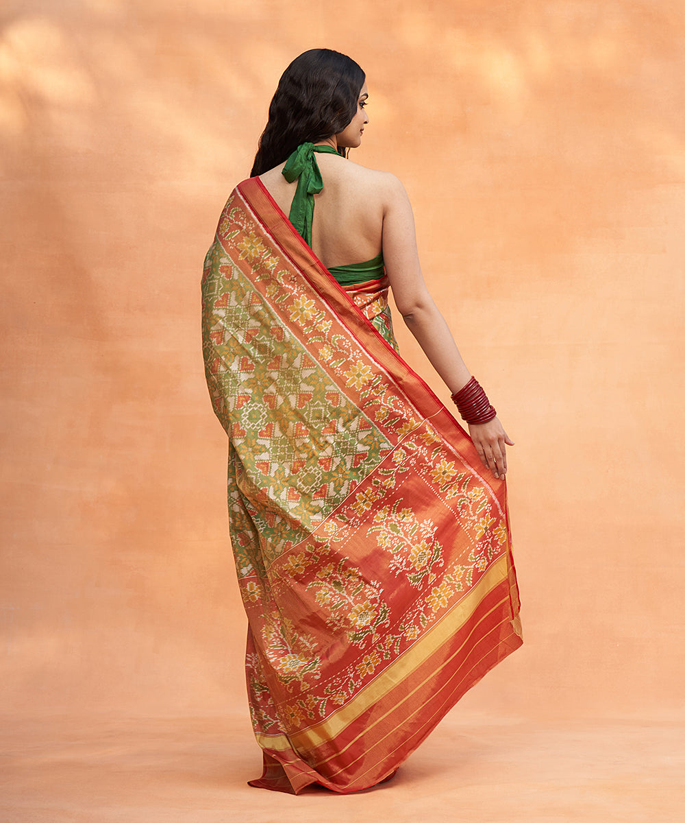 Handloom_Green_And_Rust_Pure_Mulberry_Tissue_Patola_Saree_With_Red_Border_WeaverStory_03