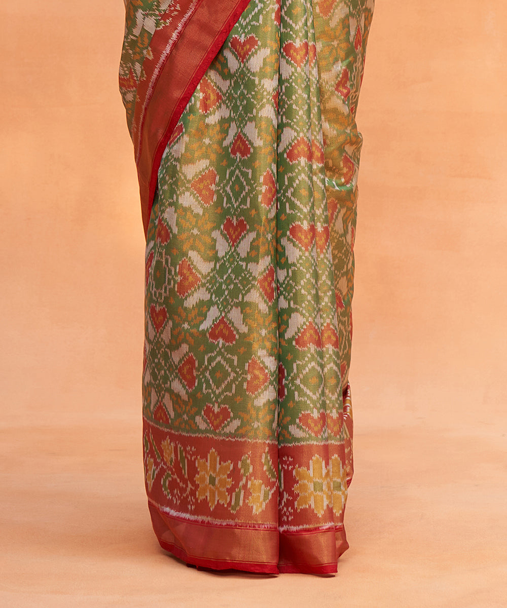 Handloom_Green_And_Rust_Pure_Mulberry_Tissue_Patola_Saree_With_Red_Border_WeaverStory_04