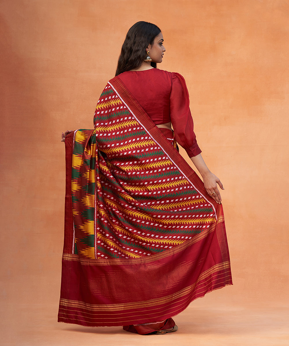 Black_Tissue_Weft_Twill_Weaver_Pure_Mulberry_Silk_Ikat_Patola_Saree_With_Red_Palla_WeaverStory_03