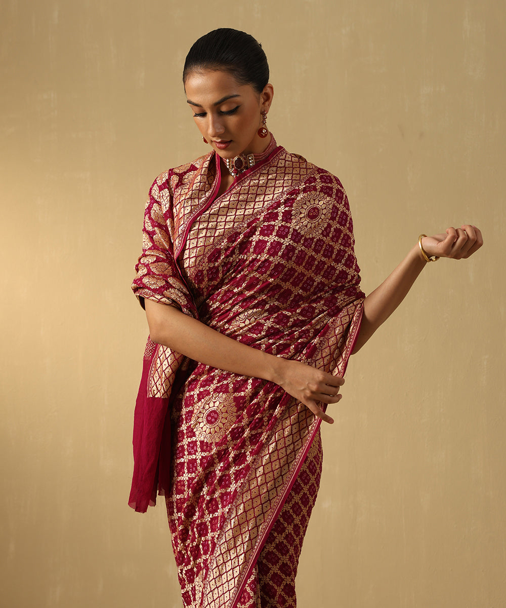 Plum_Handloom_Pure_Georgette_Banarasi_Bandhej_Saree_With_Zari_Jaal_WeaverStory_01