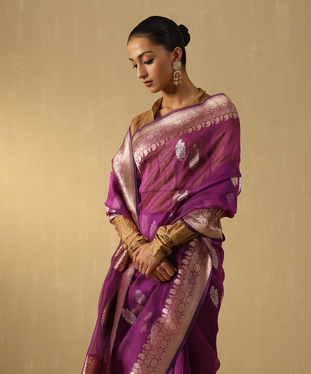 Purple_Handloom_Pure_Kora_Silk_Banarasi_Saree_With_Sona_Rupa_Booti_WeaverStory_01