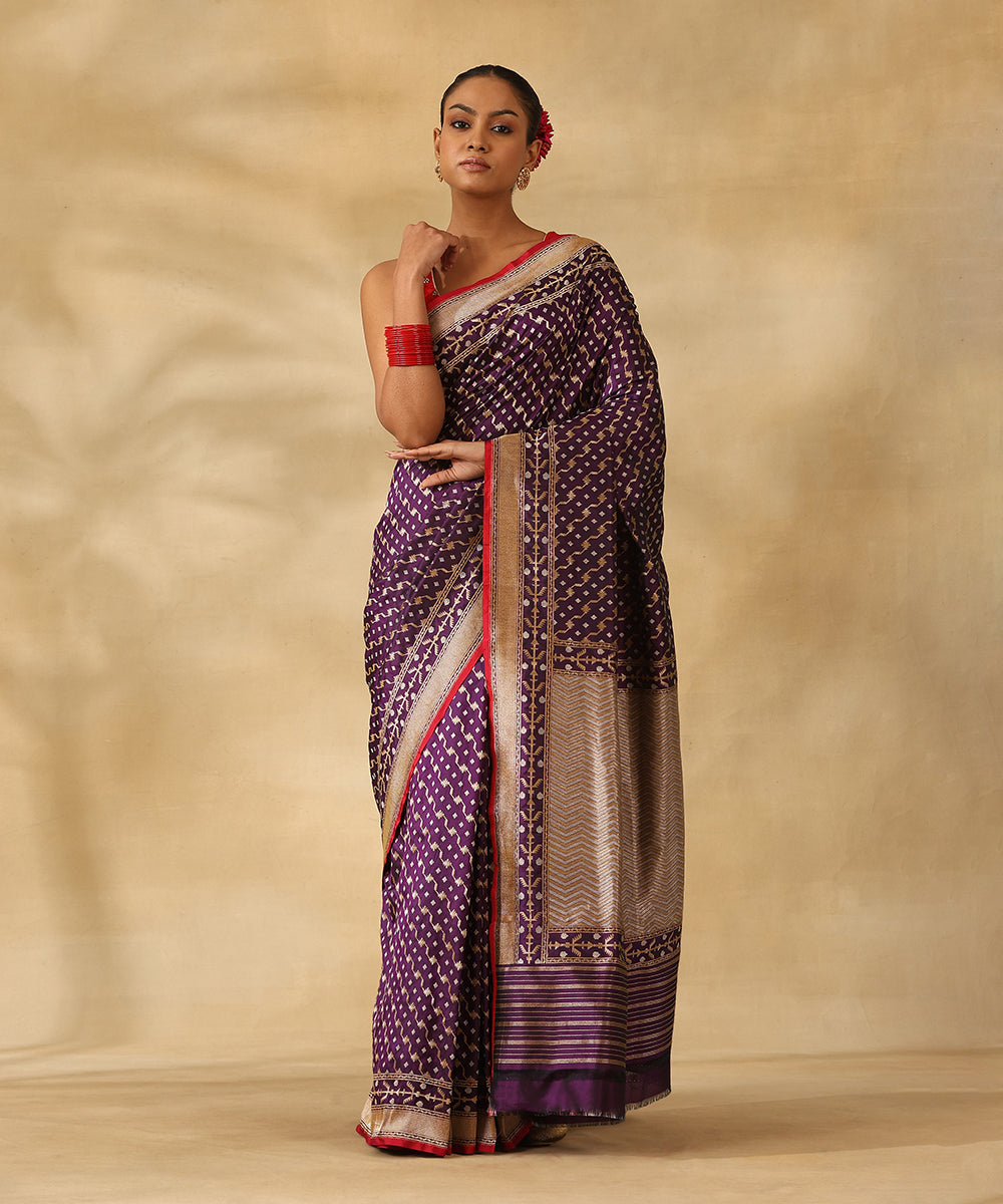 Purple_Handloom_Pure_Katan_Silk_Jamdani_Saree_With_Gold_And_Silver_Zari_And_Pink_Selvedge_WeaverStory_01