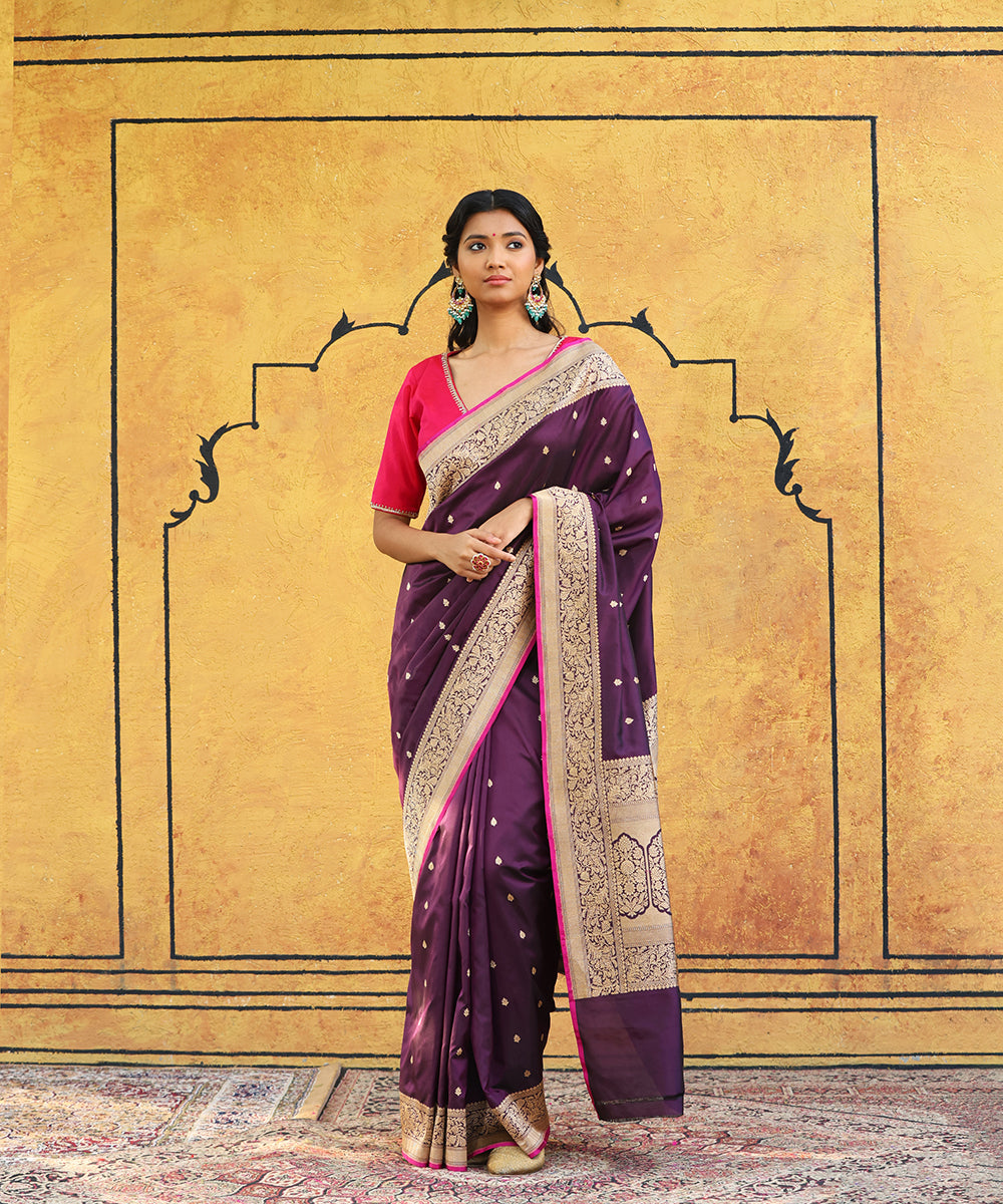 Handloom_Dark_Purple_Pure_Katan_Silk_Banarasi_Saree_With_Kadhwa_Booti_And_Plum_Selvedge_WeaverStory_02