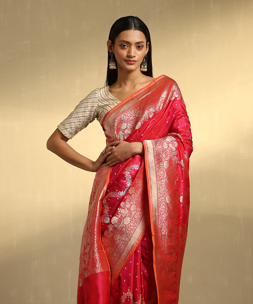 Rani_Pink_Dual_Tone_Handloom_Pure_Katan_Silk_Banarasi_Saree_With_Orange_Selvedge_WeaverStory_02