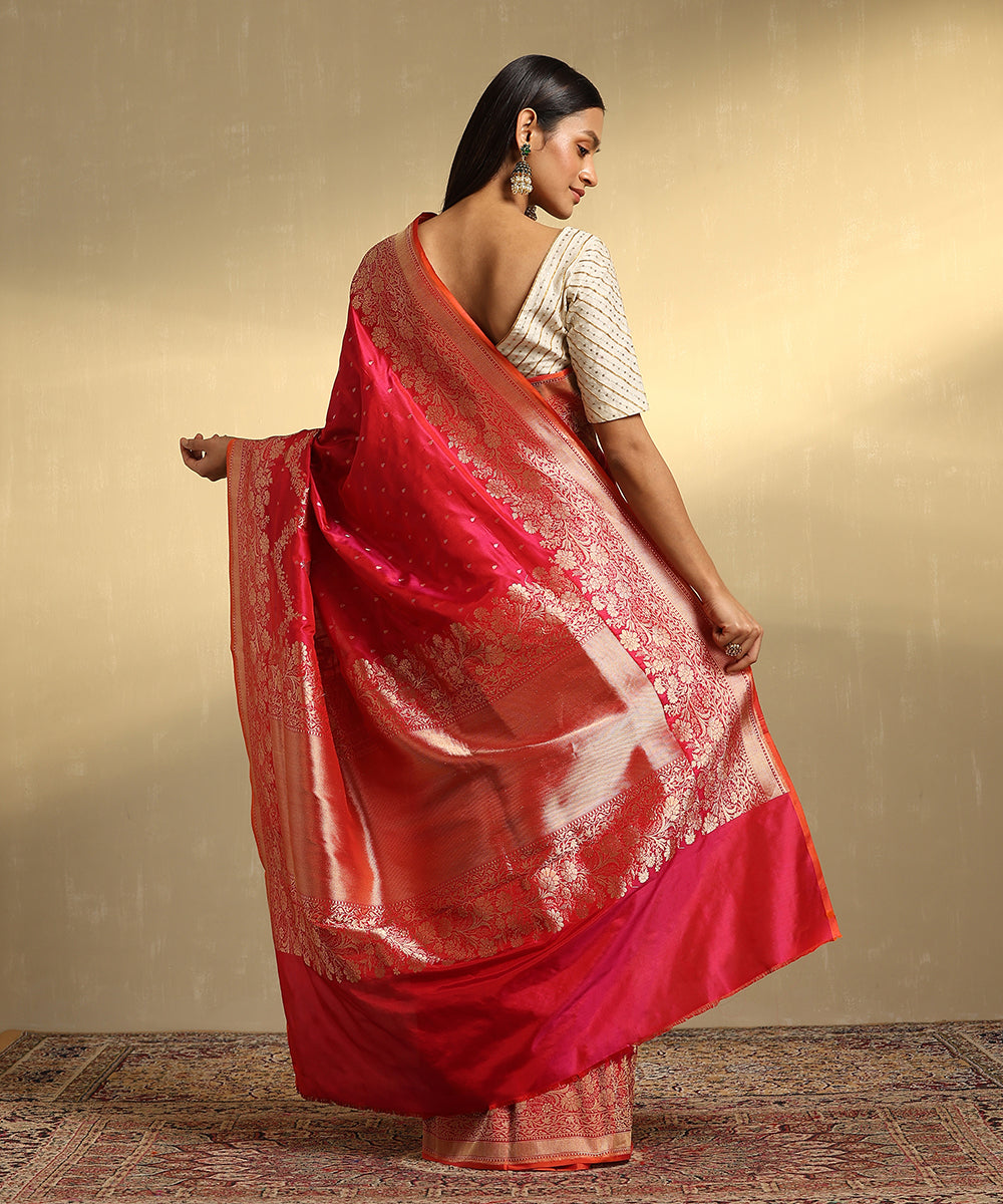 Rani_Pink_Dual_Tone_Handloom_Pure_Katan_Silk_Banarasi_Saree_With_Orange_Selvedge_WeaverStory_03