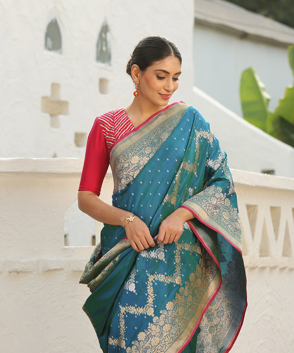 Handloom_Peacock_Blue_Dual_Tone_Pure_Katan_Silk_Banarasi_Saree_With_Plum_Selvedge_WeaverStory_01