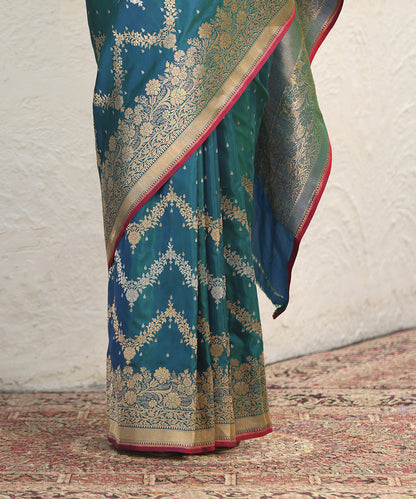 Handloom_Peacock_Blue_Dual_Tone_Pure_Katan_Silk_Banarasi_Saree_With_Plum_Selvedge_WeaverStory_04