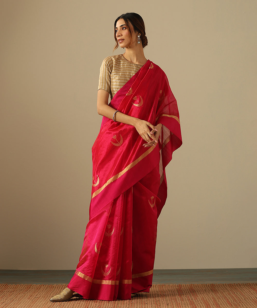 Handloom_Hot_Pink_Pure_Silk_Chanderi_Saree_With_Zari_Boota_And_Red_Border_WeaverStory_02