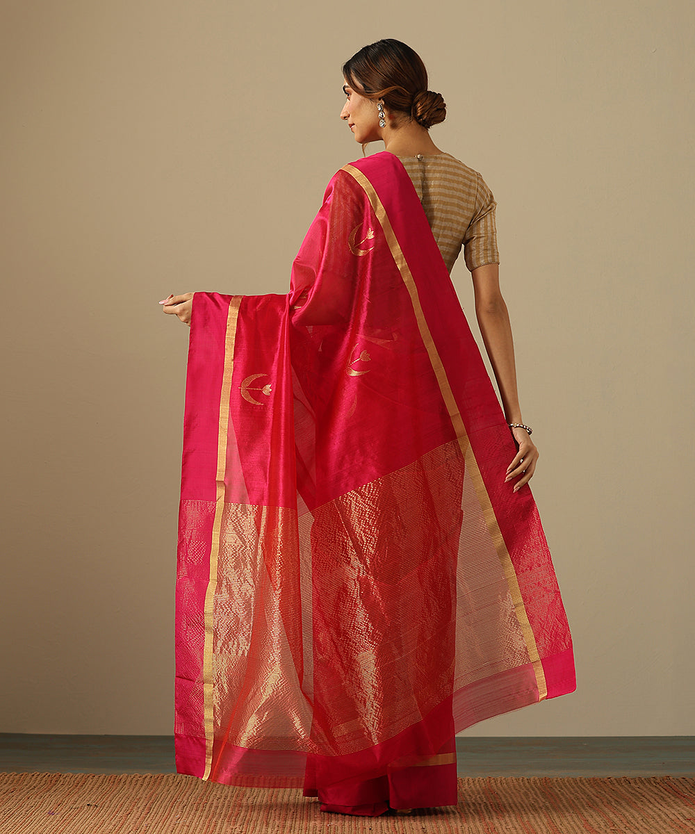 Handloom_Hot_Pink_Pure_Silk_Chanderi_Saree_With_Zari_Boota_And_Red_Border_WeaverStory_03