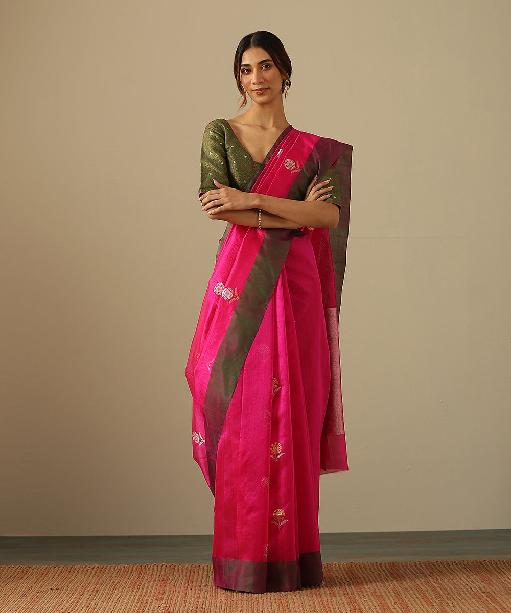 Pink_Handloom_Pure_Silk_Chanderi_Saree_With_Floral_Motif_And_Green_Border_WeaverStory_02