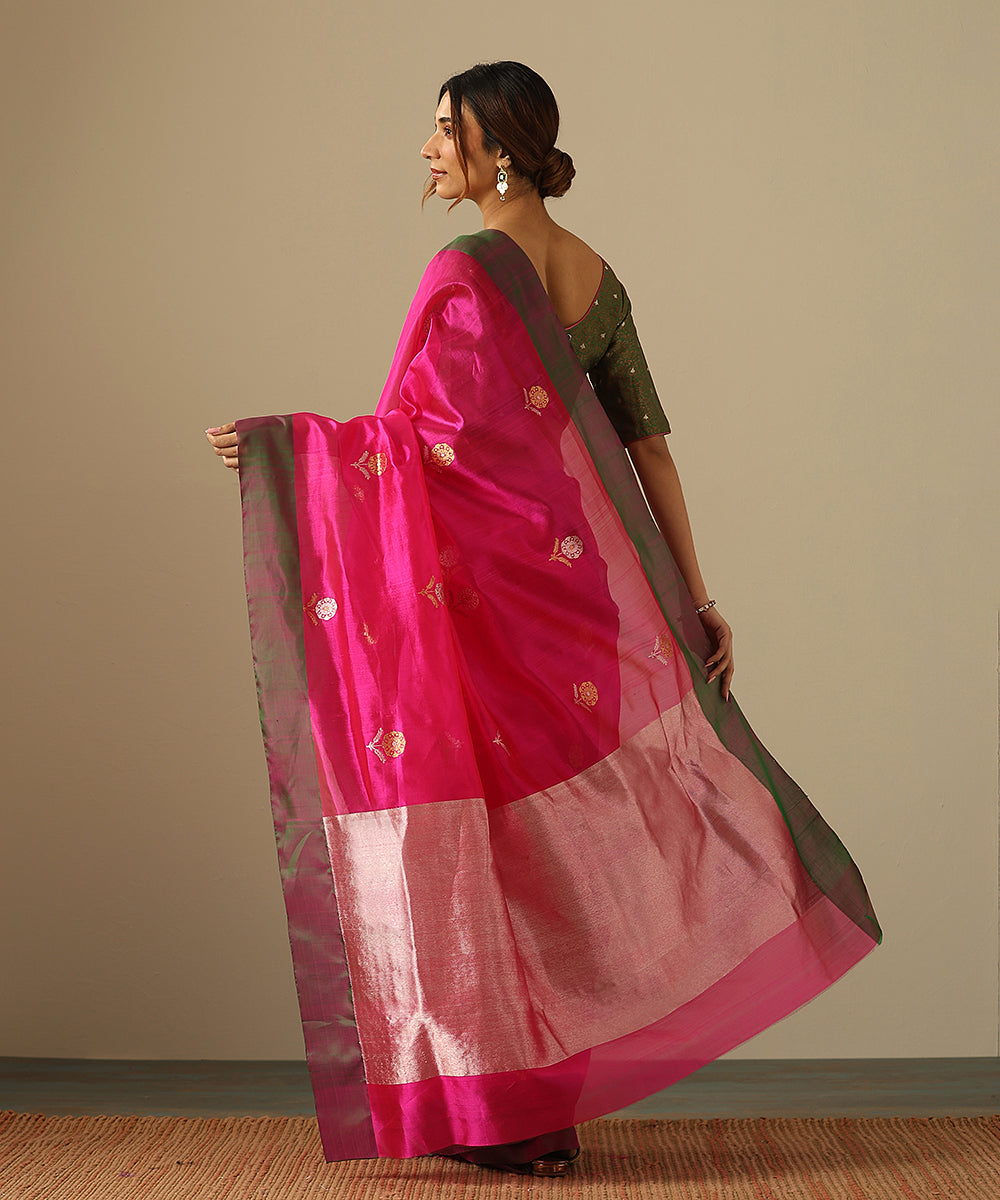 Pink_Handloom_Pure_Silk_Chanderi_Saree_With_Floral_Motif_And_Green_Border_WeaverStory_03