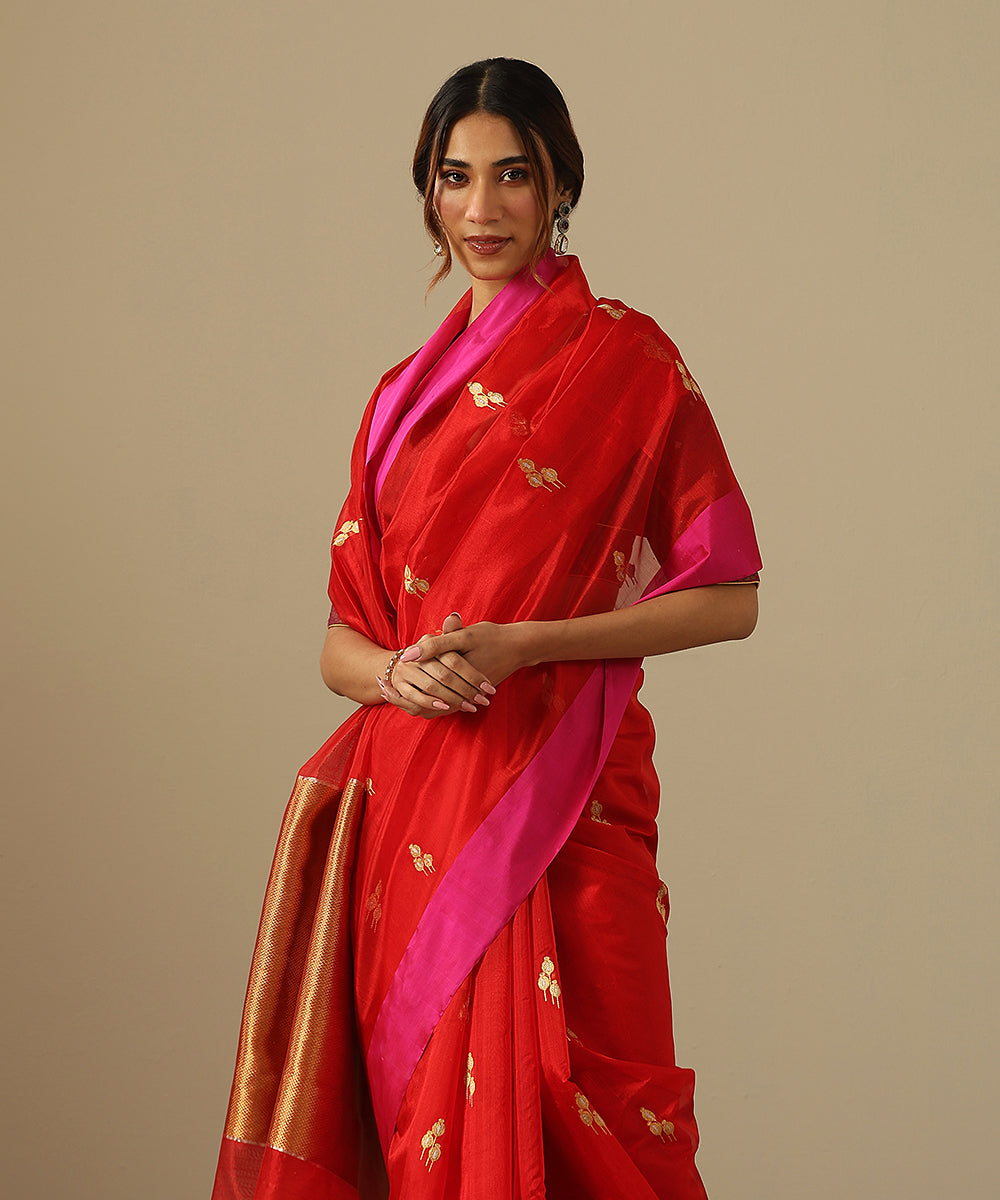Red_Handloom_Pure_Silk_Chanderi_Saree_With_Floral_Buds_And_Pink_Border_WeaverStory_01