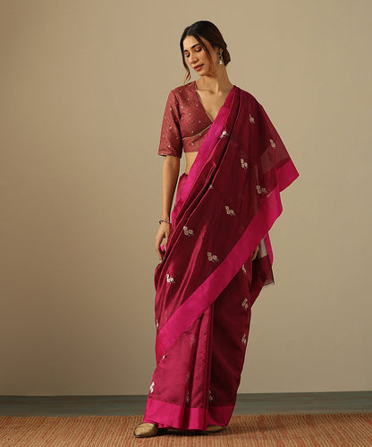 Handloom_Wine_Pure_Silk_Chanderi_Saree_With_Floral_Buds_And_Pink_Border_WeaverStory_02