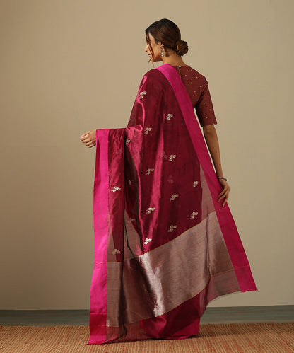 Handloom_Wine_Pure_Silk_Chanderi_Saree_With_Floral_Buds_And_Pink_Border_WeaverStory_03
