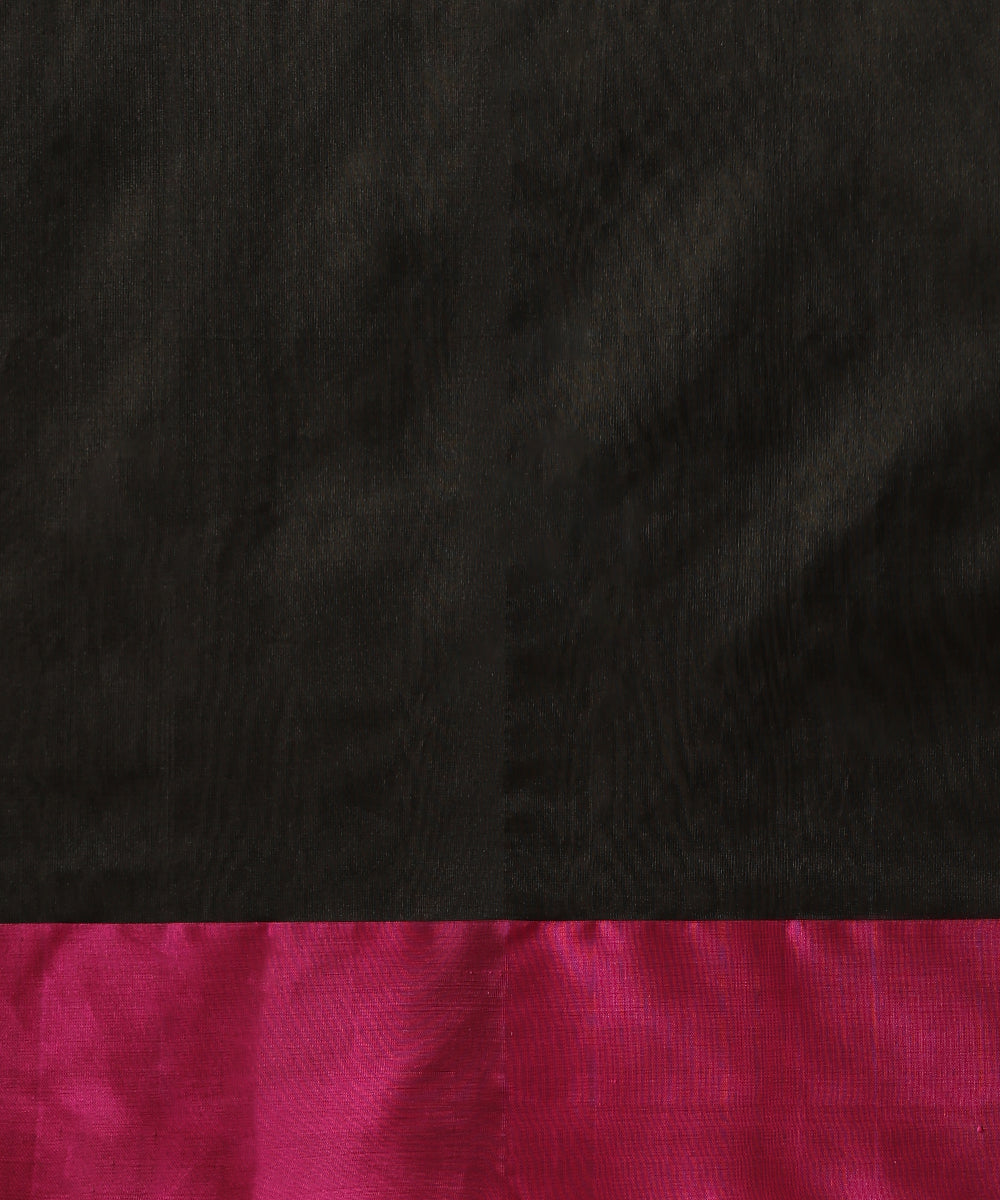Black_Handloom_Pure_Silk_Chanderi_Saree_With_Floral_Buds_And_Pink_Border_WeaverStory_06