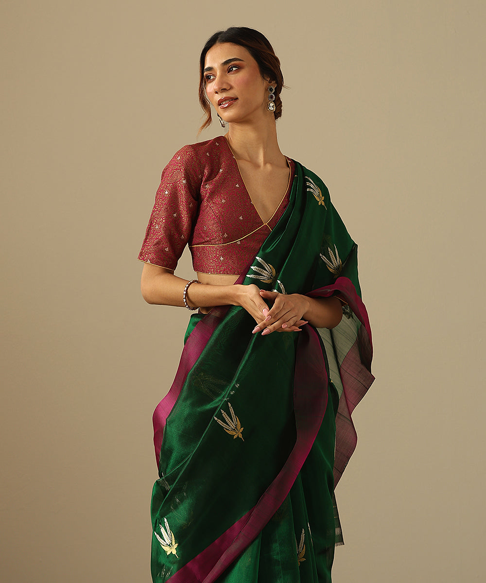 Handloom_Green_Pure_Silk_Chanderi_Saree_With_Wheat_Flower_Motif_And_Pink_Mashroo_Border_WeaverStory_01