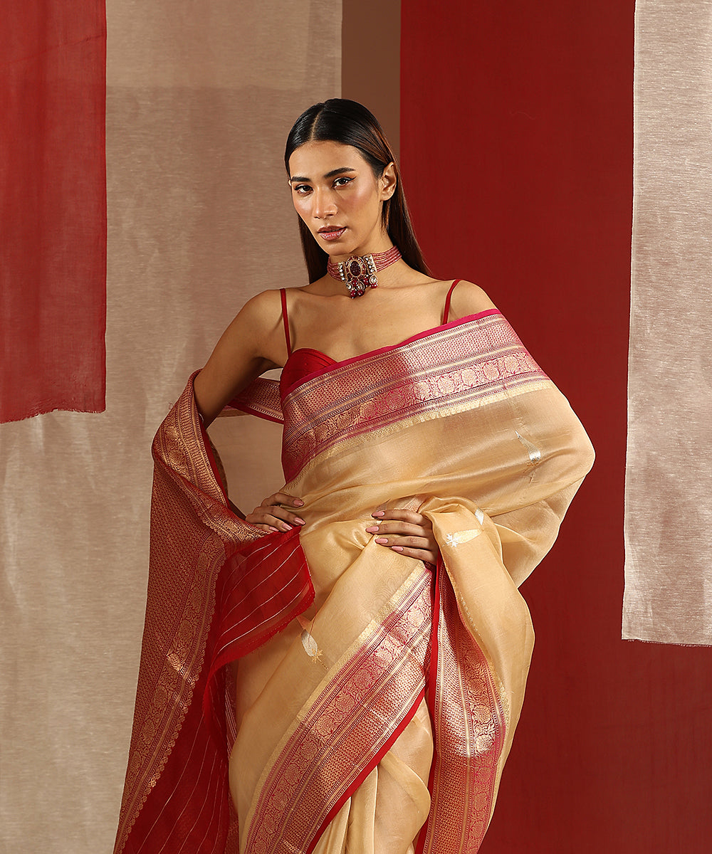 Beige_Handloom_Pure_Kora_Silk_Banarasi_Saree_With_Red_And_Pink_Border_WeaverStory_01