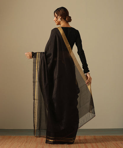 Handloom_Black_Pure_Chanderi_Tissue_Saree_With_Gold_Stripes_In_Border_WeaverStory_03