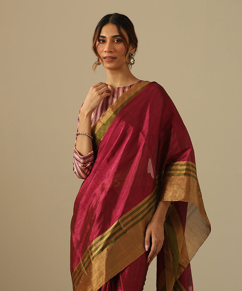 Handloom_Magenta_Pure_Chanderi_Tissue_Saree_With_Gold_Zari_Border_With_Green_Stripes_WeaverStory_01
