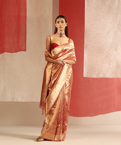 Pink_And_Gold_Handloom_Pure_Tissue_Silk_Banarasi_Saree_With_Kadhwa_Boota_WeaverStory_02