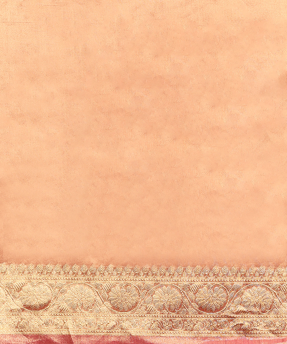 Pink_And_Gold_Handloom_Pure_Tissue_Silk_Banarasi_Saree_With_Kadhwa_Boota_WeaverStory_05