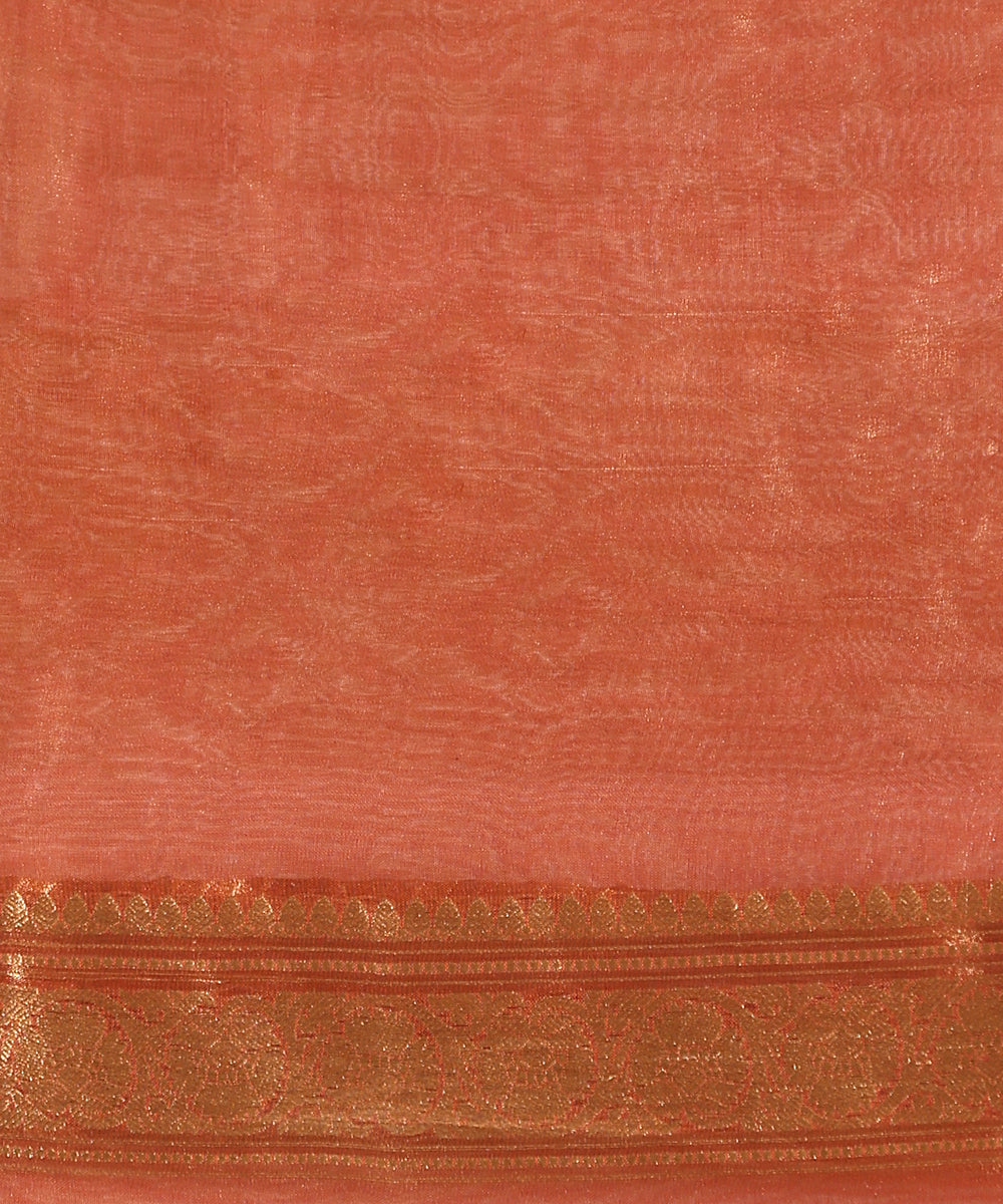 Handloom_Rose_Pink_And_Gold_Pure_Tissue_Silk_Banarasi_Saree_With_Kadhwa_Boota_WeaverStory_05
