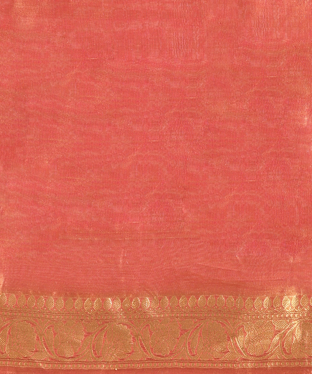 Handloom_Pink_And_Gold_Pure_Tissue_Silk_Banarasi_Saree_With_Kadhwa_Boota_WeaverStory_05