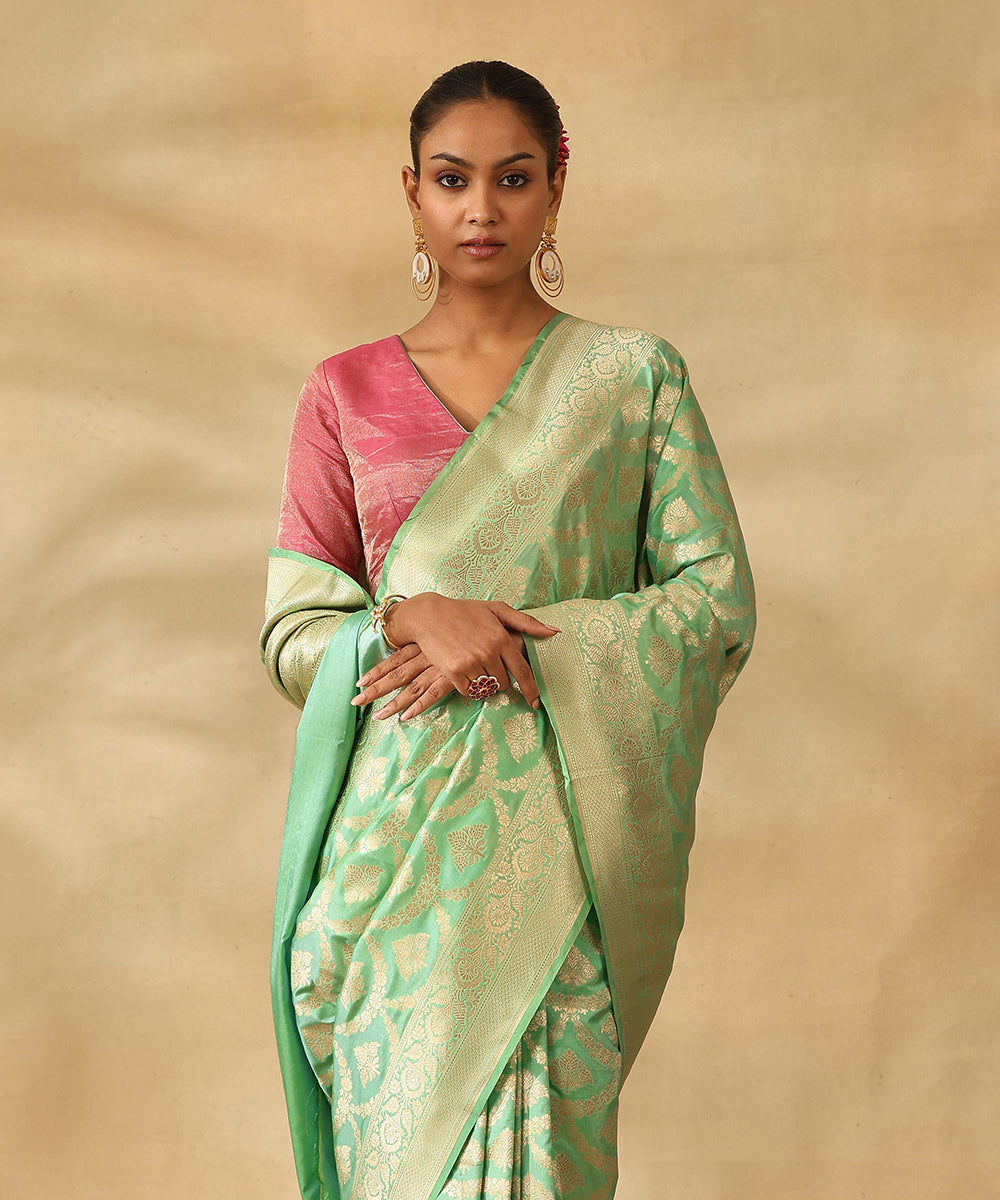 Sea_Green_Handloom_Pure_Katan_Silk_Banarasi_Saree_With_All_Over_Zari_Jaal_In_Cutwork_Weave_WeaverStory_02