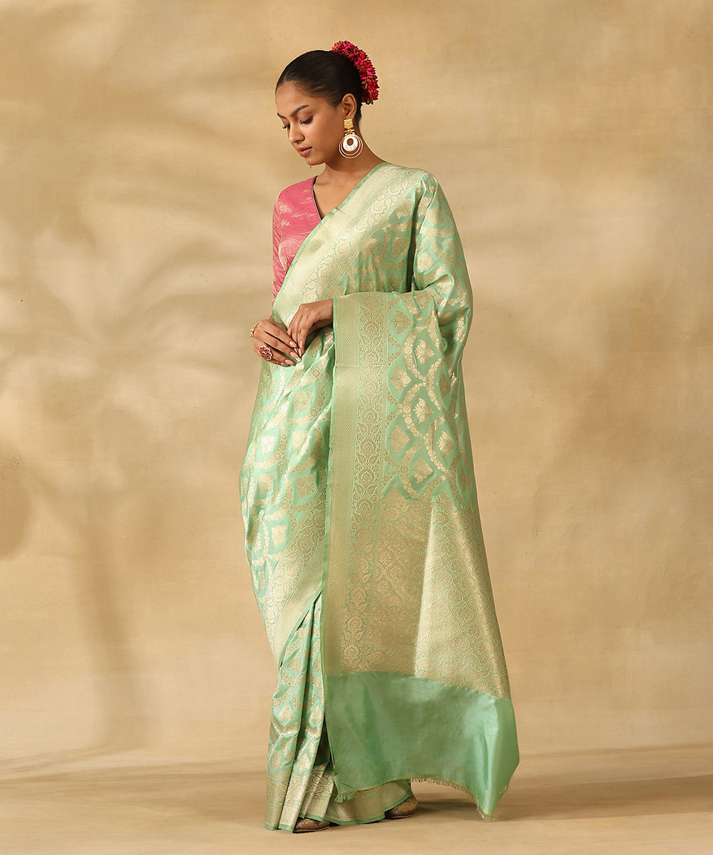 Sea_Green_Handloom_Pure_Katan_Silk_Banarasi_Saree_With_All_Over_Zari_Jaal_In_Cutwork_Weave_WeaverStory_01