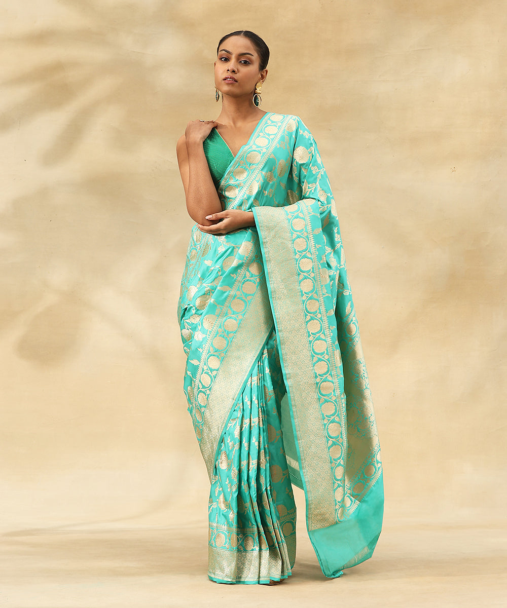 Handloom_Turquoise_Blue_Pure_Katan_Silk_Banarasi_Saree_With_All_Over_Floral_Zari_Jaal_WeaverStory_02