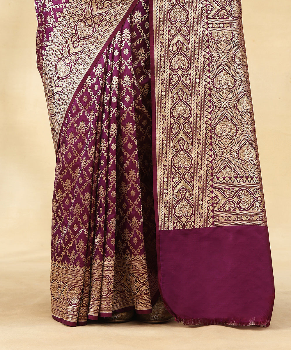 Handloom_Purple_Pure_Katan_Silk_Banarasi_Saree_With_All_Over_Zari_Jaal_And_Zari_Border_WeaverStory_04