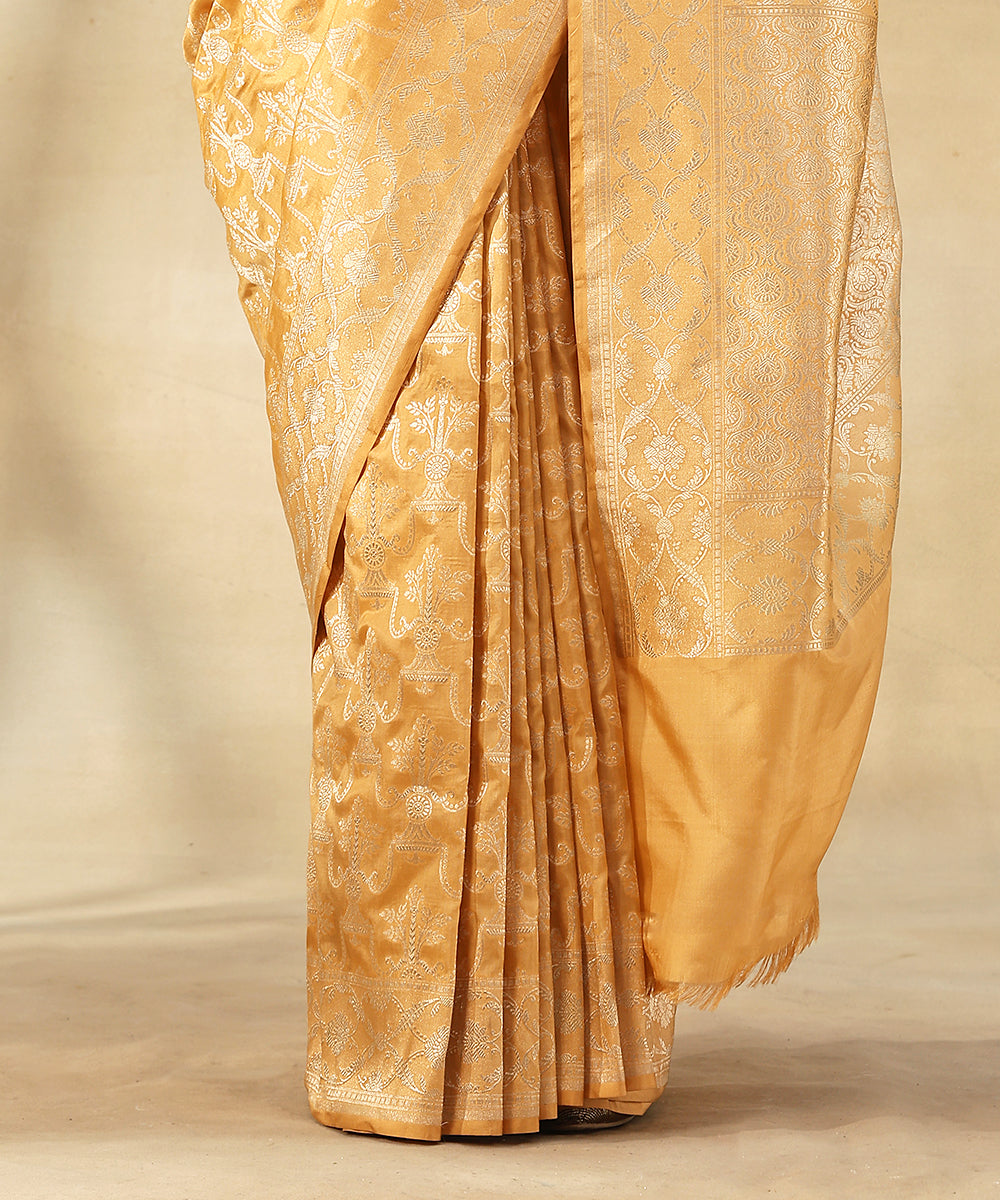 Butterscotch_Cream_Handloom_Pure_Katan_Silk_Banarasi_Saree_With_Zari_Jaal_WeaverStory_04