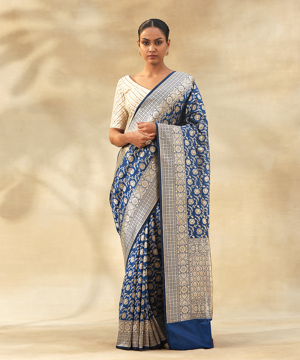 Deep_Blue_Handloom_Pure_Katan_Silk_Banarasi_Saree_With_Zari_Jaal_And_Flowers_WeaverStory_02