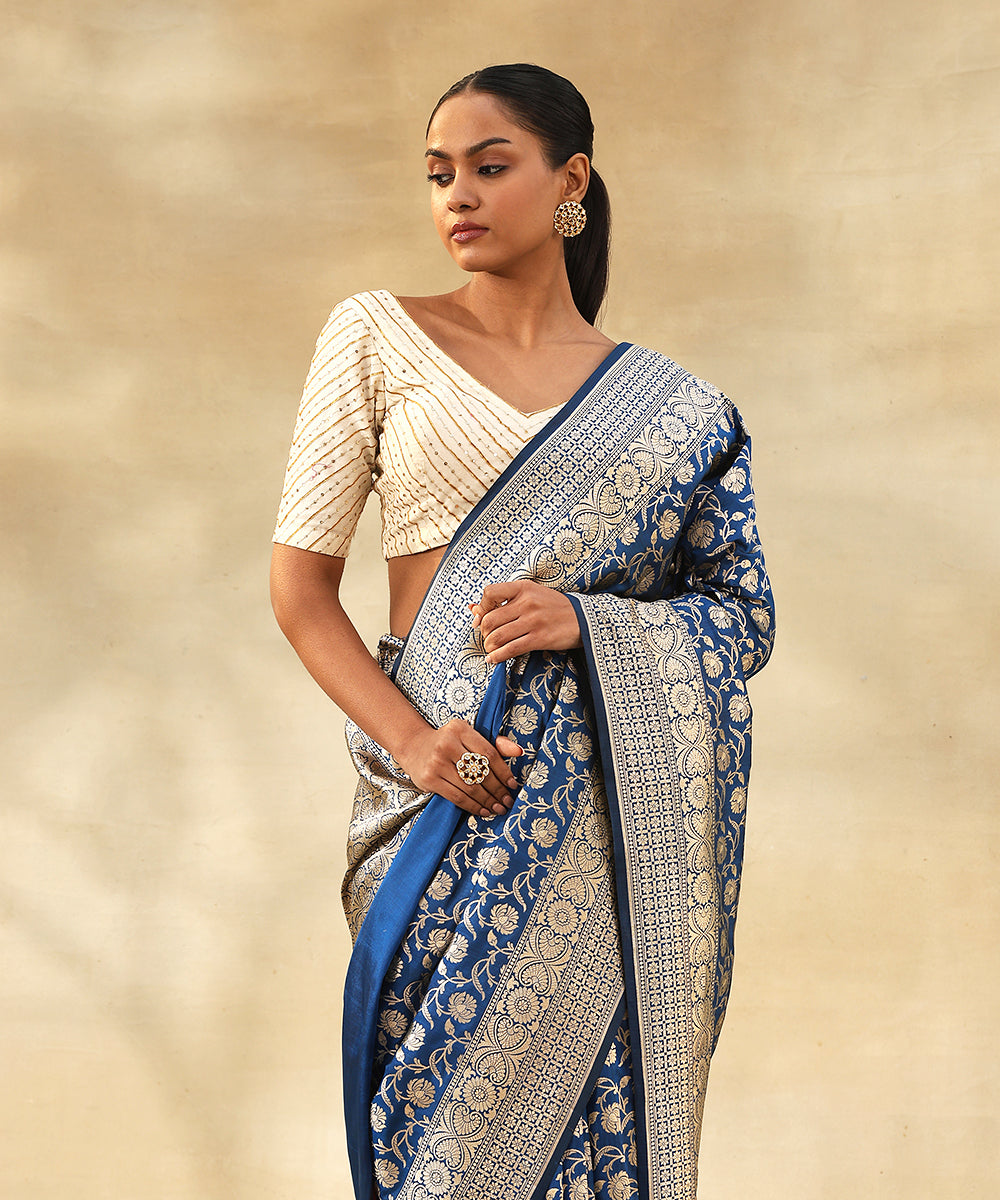 Deep_Blue_Handloom_Pure_Katan_Silk_Banarasi_Saree_With_Zari_Jaal_And_Flowers_WeaverStory_01