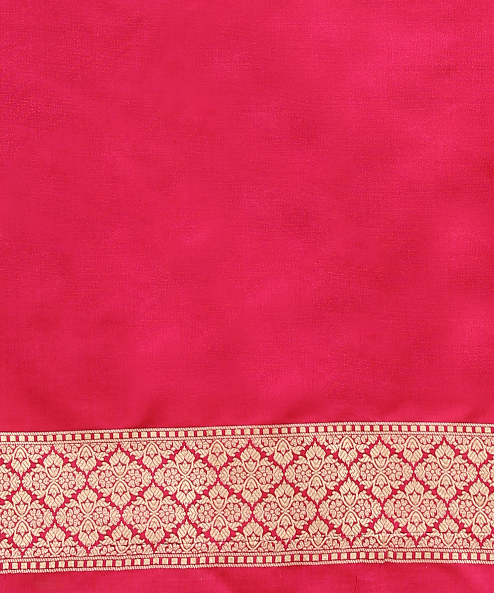 Handloom_Pink_Pure_Katan_Silk_Banarasi_Saree_With_Paisleys_And_Mughal_Motifs_WeaverStory_05