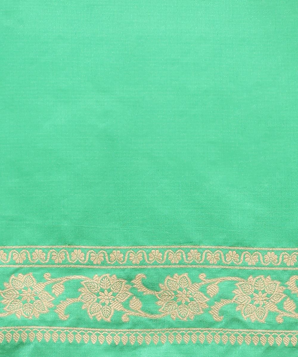 Sea_Green_Pure_Katan_Silk_Handloom_Banarasi_Saree_With_Zari_Jaal_With_Flowers_WeaverStory_05