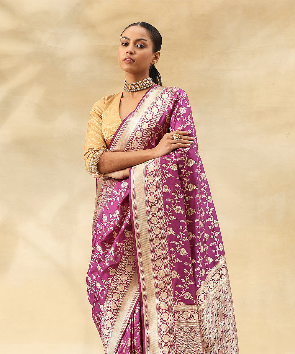 Purple_Handloom_Pure_Katan_Silk_Banarasi_Saree_With_Zari_Jaal_And_Flowers_WeaverStory_01