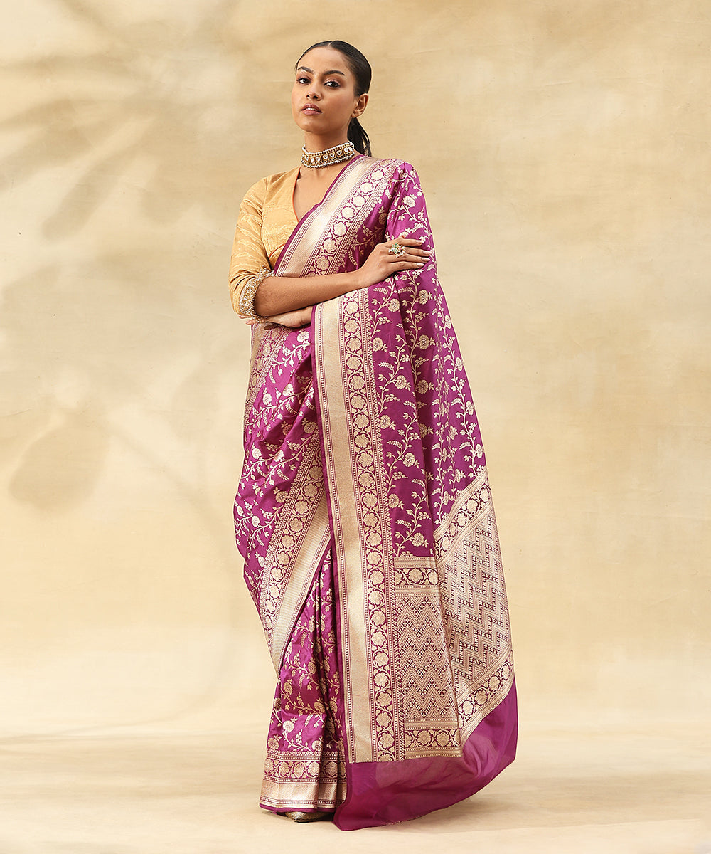 Purple_Handloom_Pure_Katan_Silk_Banarasi_Saree_With_Zari_Jaal_And_Flowers_WeaverStory_02