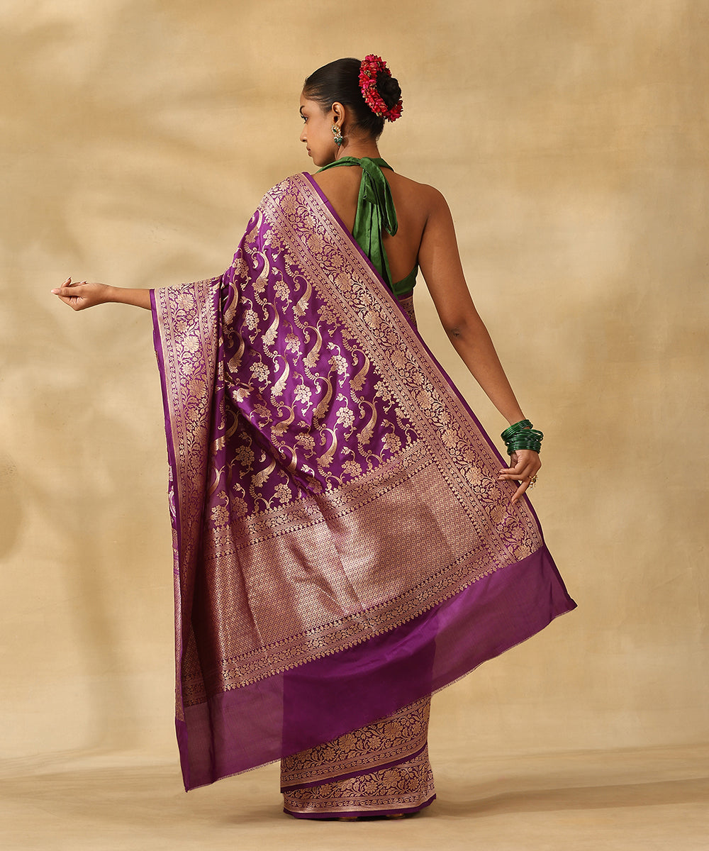 Purple_Handloom_Pure_Katan_Silk_Banarasi_Saree_With_Zari_Jaal_And_Flowers_WeaverStory_03