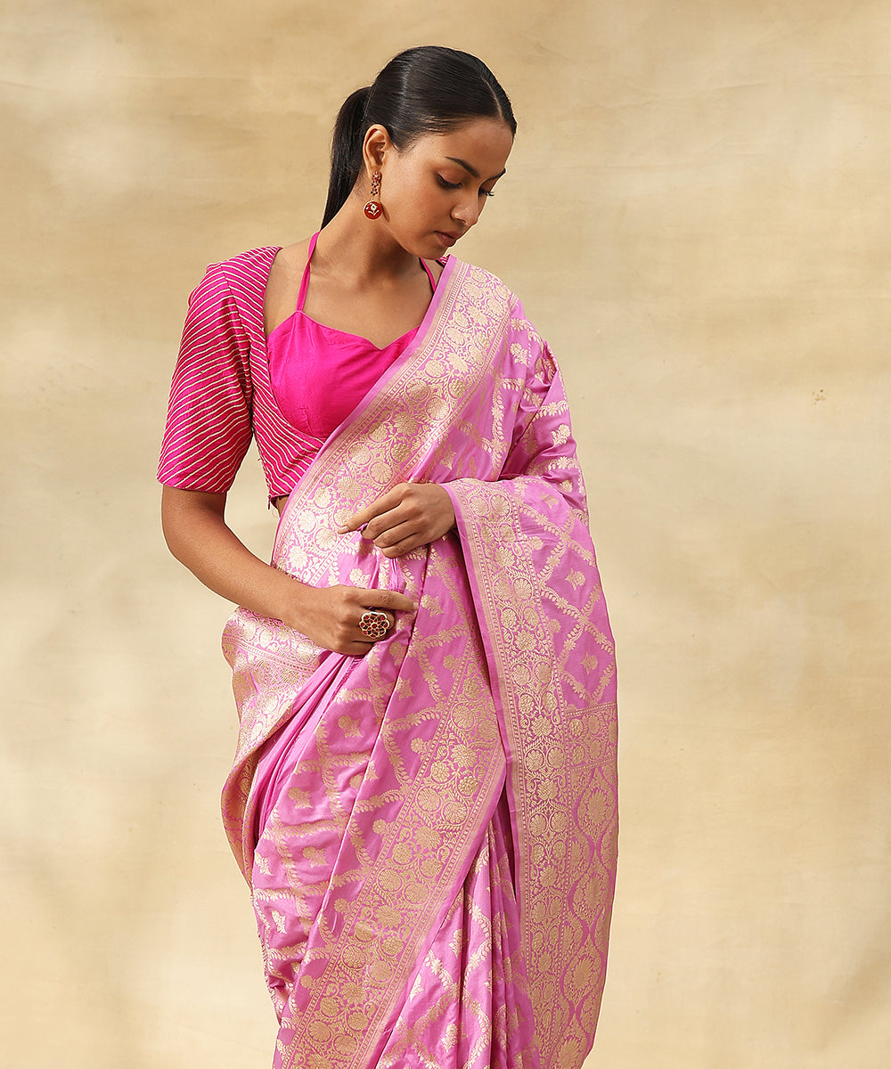 Pink_Handloom_Pure_Katan_Silk_Handloom_Banarasi_Saree_With_Zari_Jaal_And_Flowers_WeaverStory_01