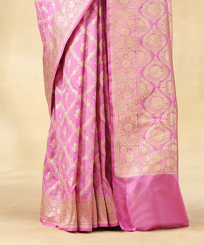 Pink_Handloom_Pure_Katan_Silk_Handloom_Banarasi_Saree_With_Zari_Jaal_And_Flowers_WeaverStory_04