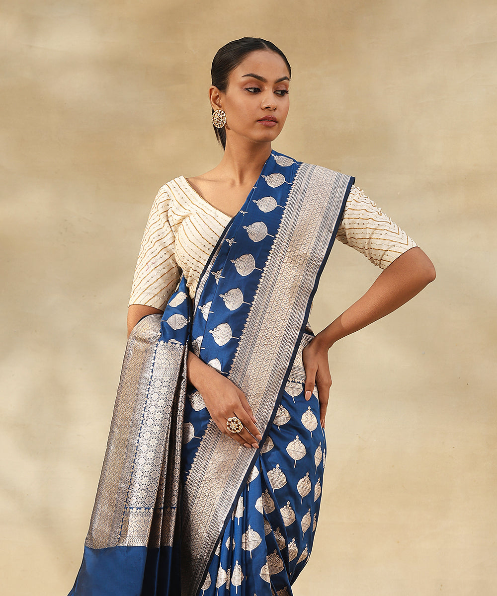 Blue_Handloom_Pure_Katan_Silk_Banarasi_Saree_With_Zari_Jaal_And_Traditional_Motifs_WeaverStory_01