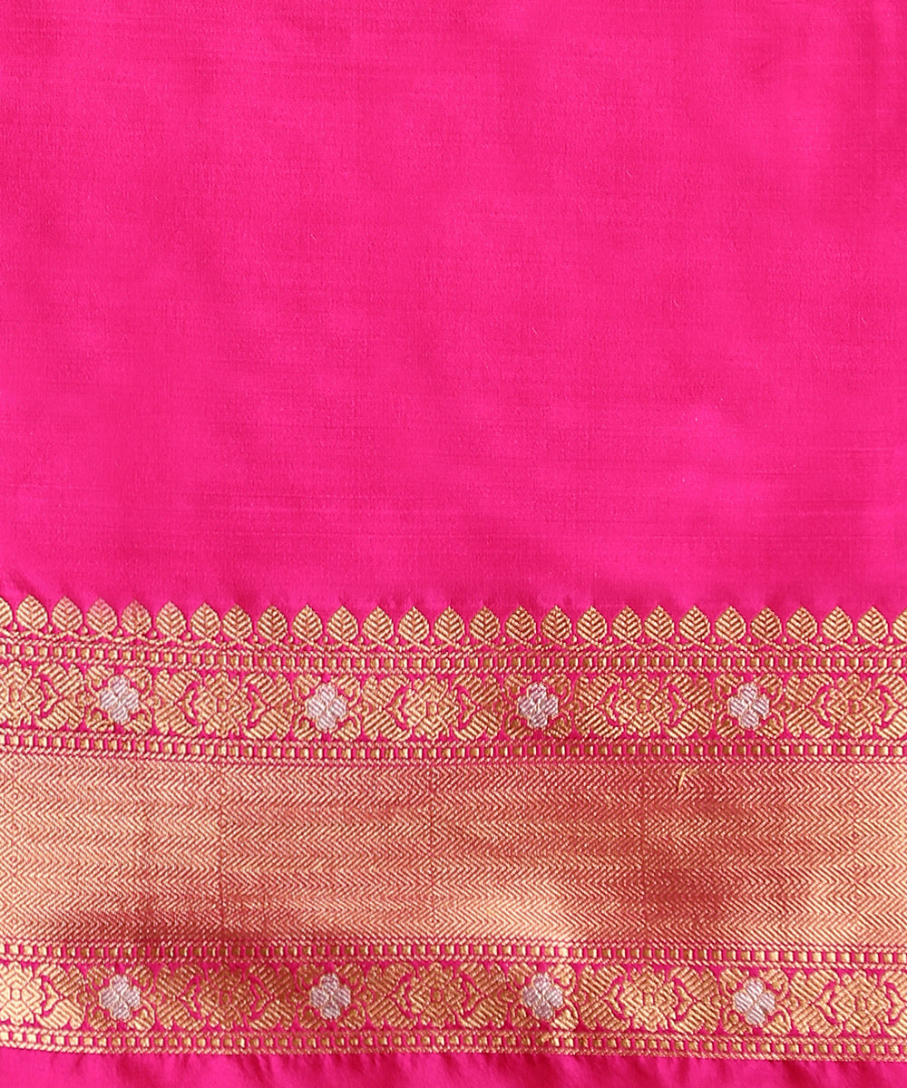 Orange_And_Pink_Handloom_Pure_Katan_Silk_Rangkaat_Banarasi_Saree_WeaverStory_05