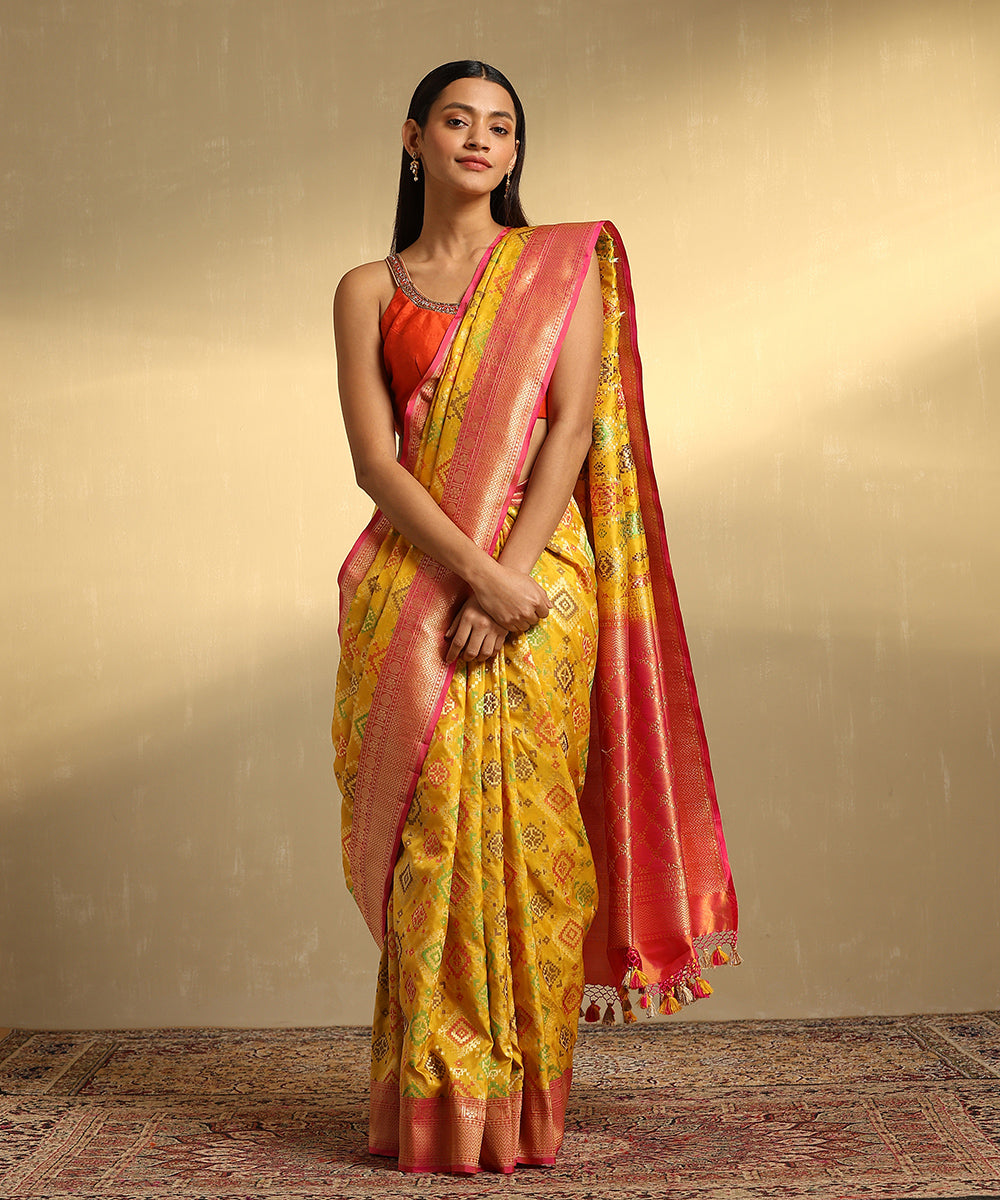 Handloom_Mustard_Pure_Katan_Silk_Meenakari_Banarasi_Patola_Saree_With_Pink_Border_WeaverStory_01