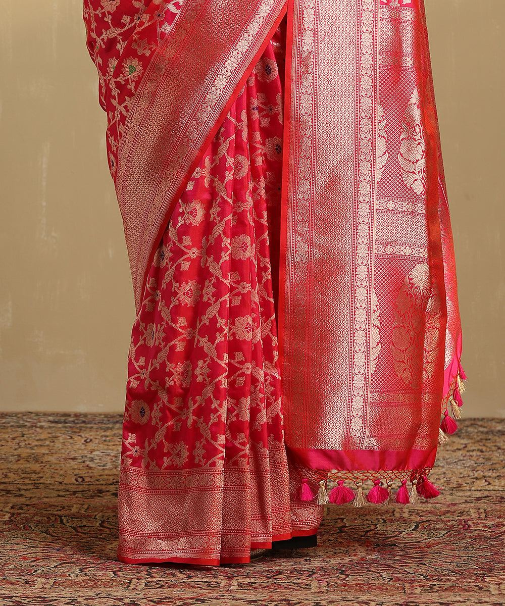 Handloom_Hot_Pink_Pure_Katan_Silk_Jangla_Banarasi_Saree_With_Floral_Meenakari_WeaverStory_04