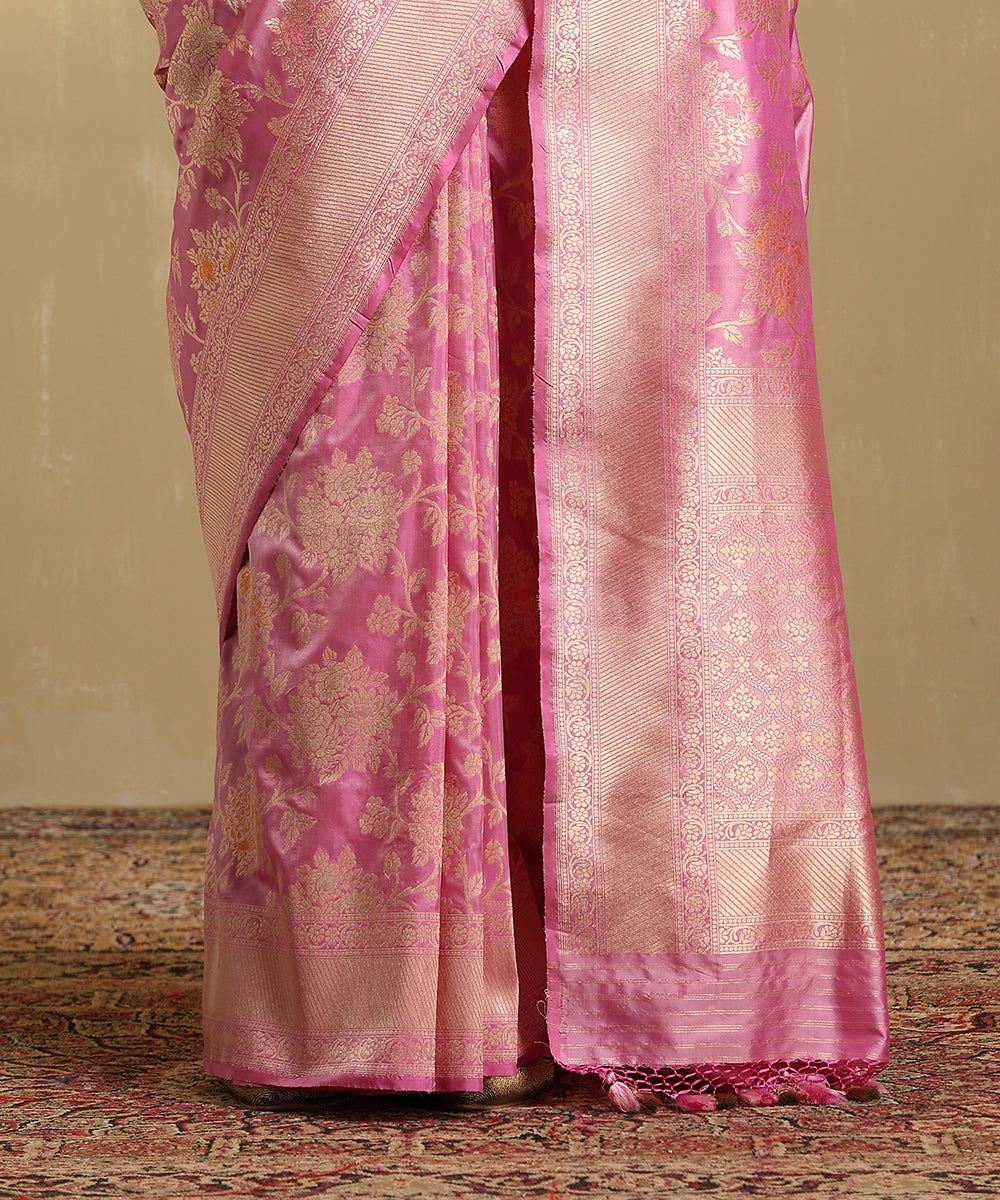 Rose_Pink_Handloom_Pure_Katan_Silk_Banarasi_Saree_With_Floral_Meenakari_Jaal_WeaverStory_04