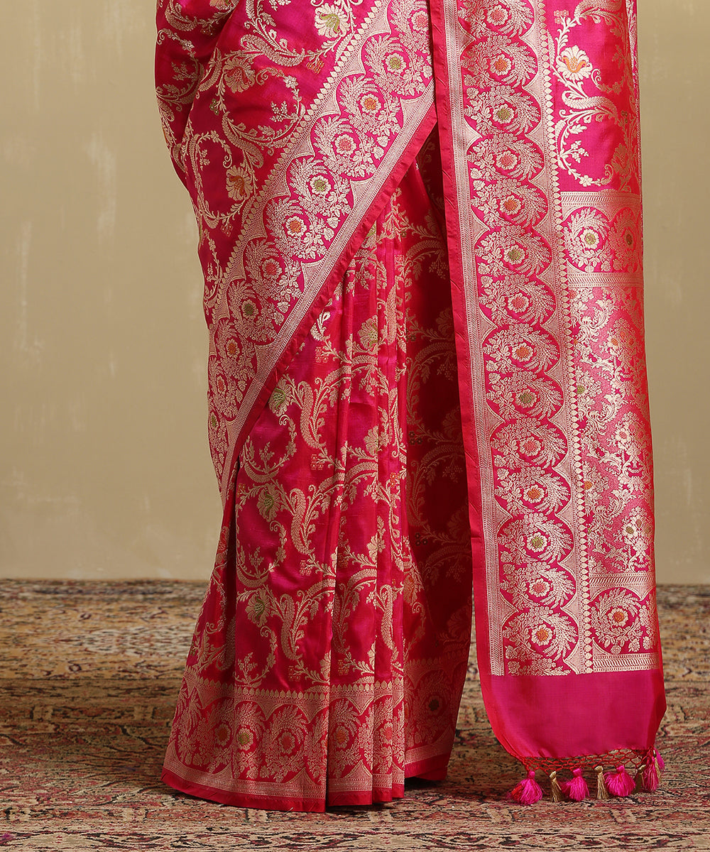 Pink_Handloom_Pure_Katan_Silk_Banarasi_Saree_With_Floral_Meenakari_And_Gold_Zari_Jaal_WeaverStory_04