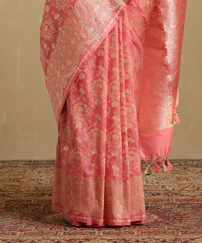 Rose_Pink_Handloom_Pure_Katan_Silk_Jangla_Banarasi_Saree_With_Tissue_Weft_Border_WeaverStory_04