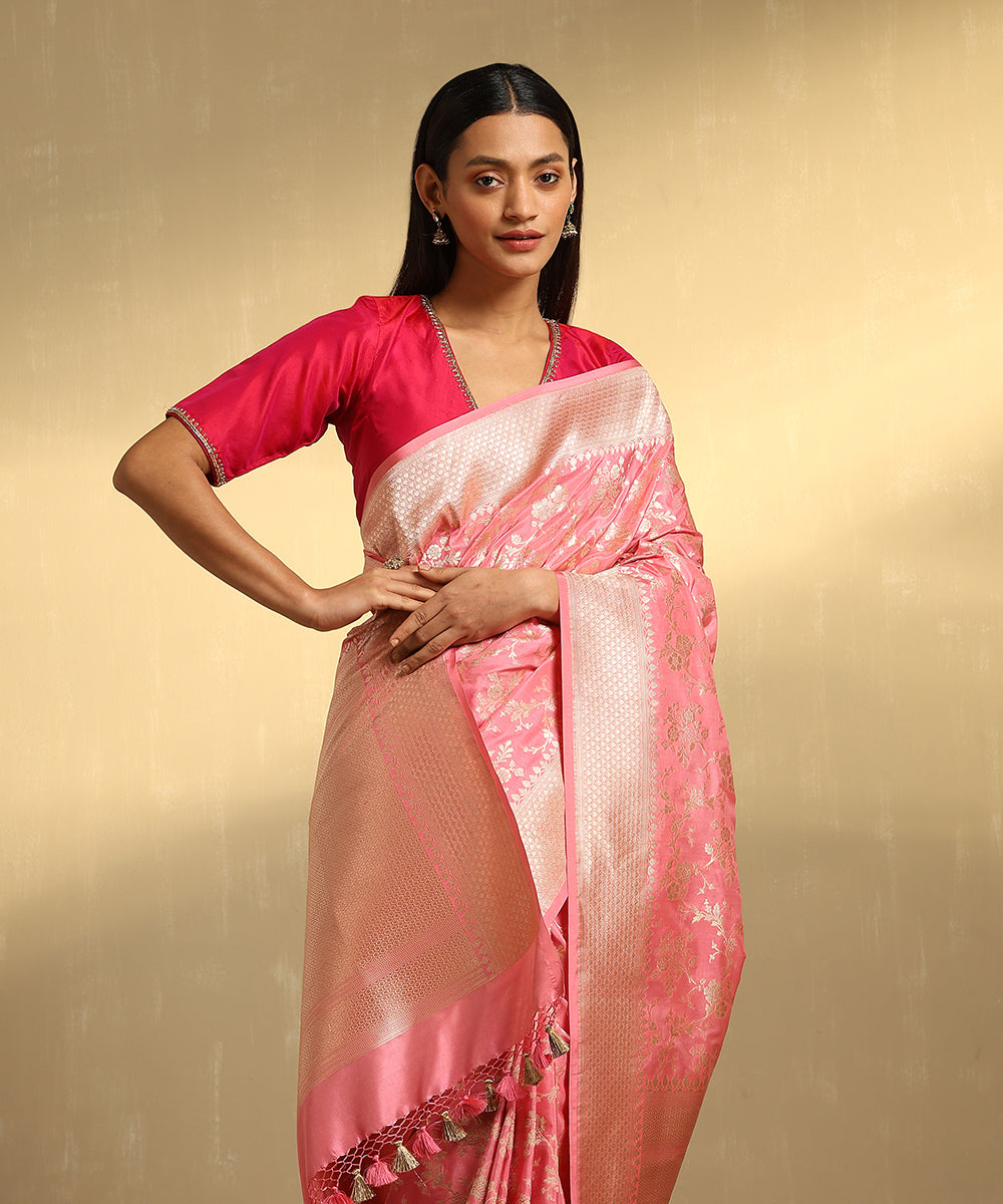 Handloom_Light_Pink_Pure_Katan_Silk_Jangla_Banarasi_Saree_With_Cutwork_Weave_WeaverStory_02