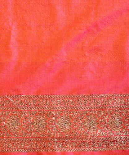 Pink_And_Orange_Dual_Tone_Handloom_Pure_Katan_Silk_Jangla_Banarasi_Saree_With_Cutwork_Booti_WeaverStory_05